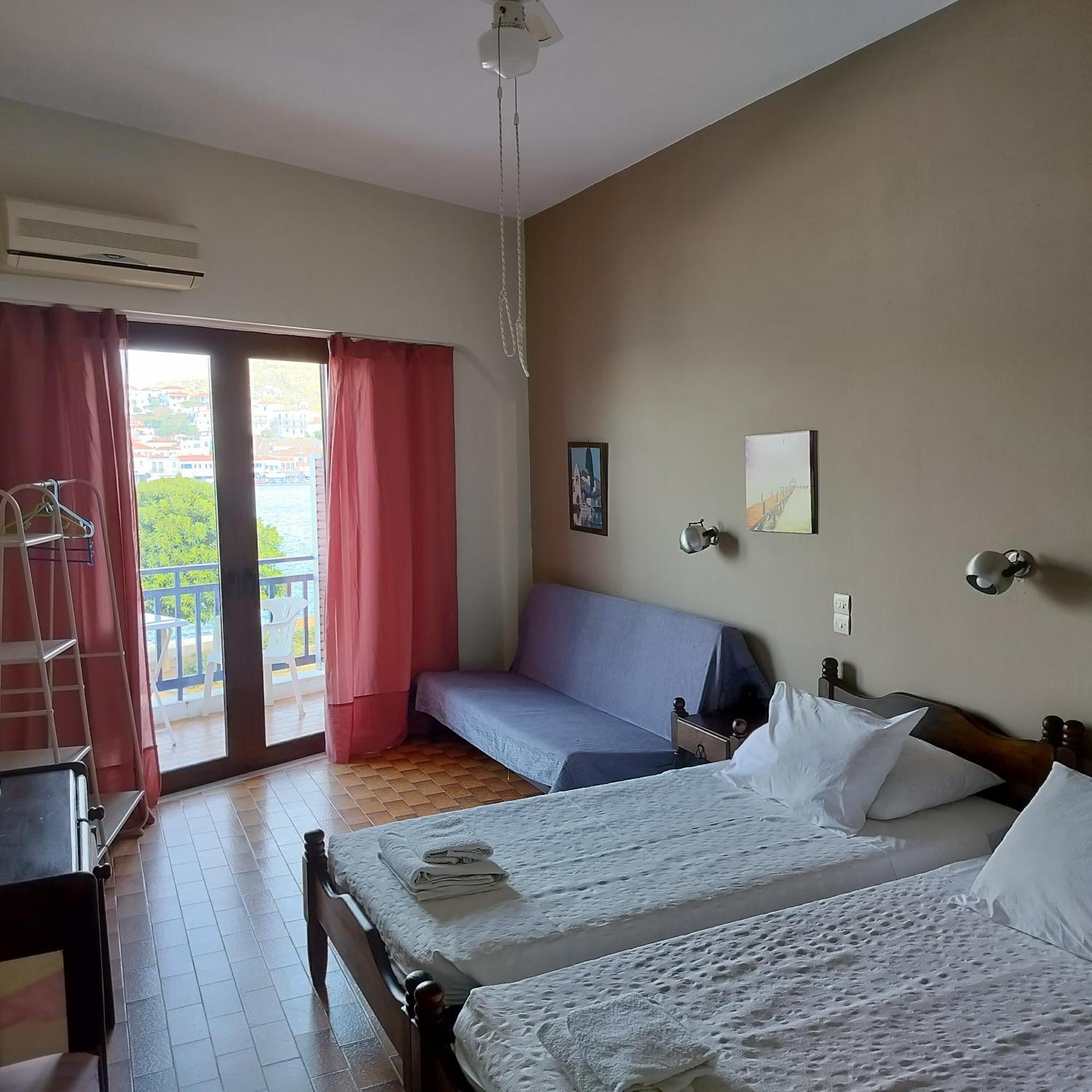 Bissias Guest House Galatás المظهر الخارجي الصورة