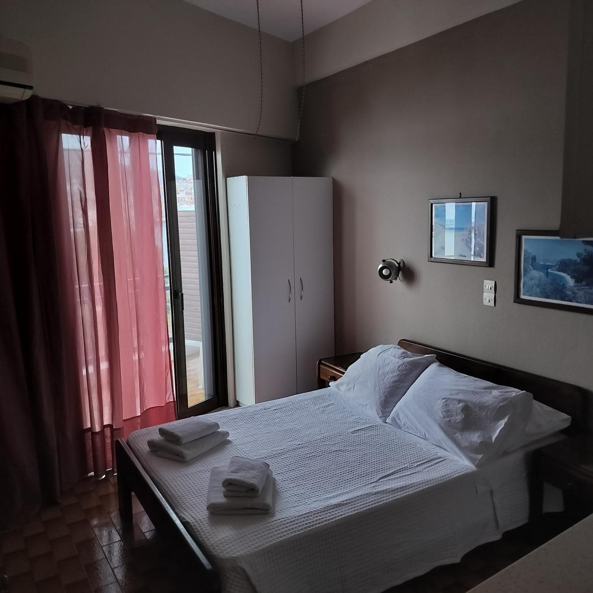 Bissias Guest House Galatás المظهر الخارجي الصورة